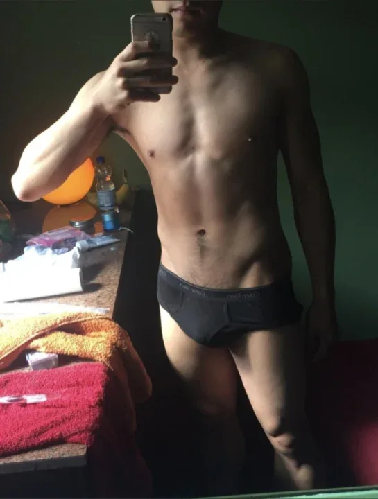 strong hands Svenska OnlyFans model