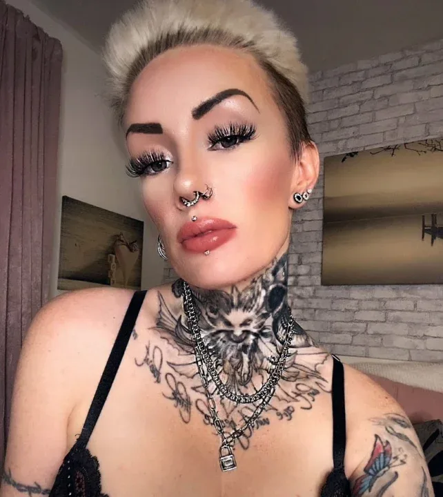 Linda Norstedt TEASE❤️‍ Svenska OnlyFans model