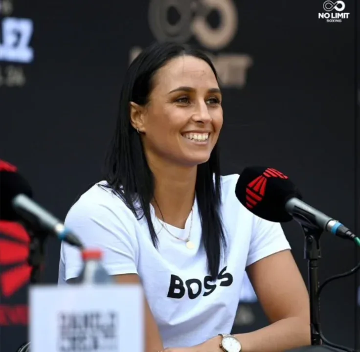 SandstromBoxer Svenska OnlyFans model