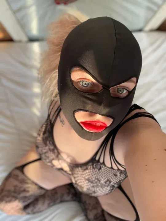 Adriana Svenska OnlyFans model