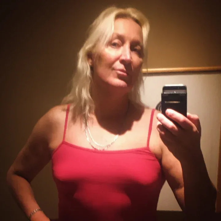 TRANZY WILD Svenska OnlyFans model