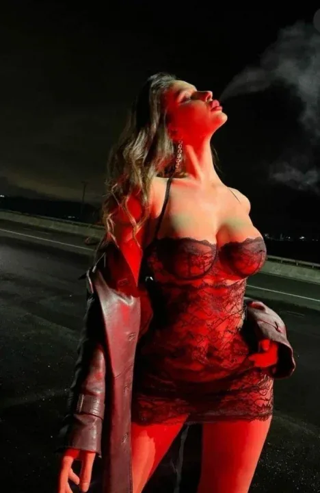 Carolin Your Love Svenska OnlyFans model