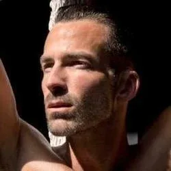 RyanYoung Svenska OnlyFans model